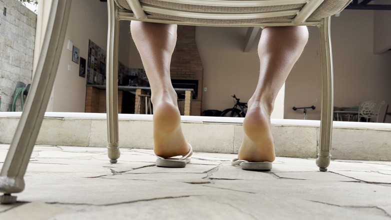 Euthiagosc: Come Swallow These Feet