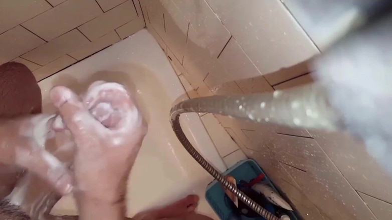 WhiteboiF: Playing and Washing My Dick in the Shower