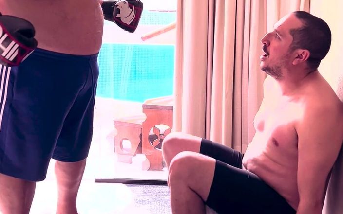 Combat and fetish: Papi-chef boxer gutpunching mich