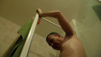 Sex hub couple: John is peeing on Jen's tits in the shower