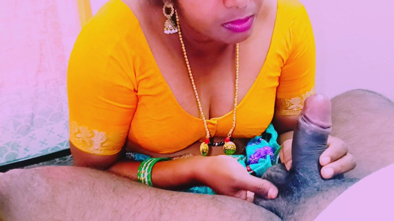 Telugu honey lips: Hintli hizmetçi harika sakso kovboy kız ev sahibiyle sikişiyor