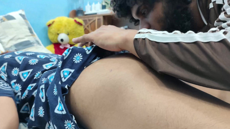 Vaigavarun45: Sexy ass kiss a ass lick romantika desi páru