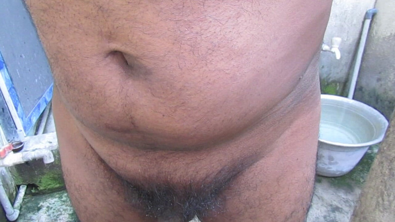 Tamil x cock: हॉट आदमी मूत रहा है नग्न शो