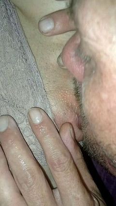 QueenSavage85: Lamiendo coño como a ella le gusta