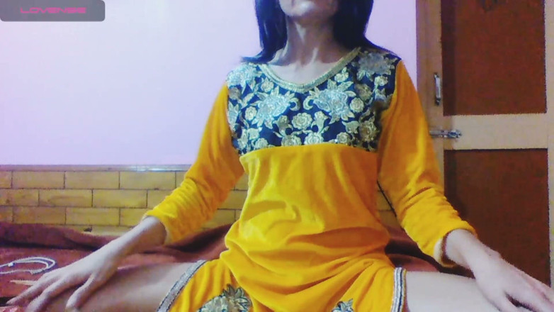Bolly Karma: แม่น่าเย็ดที่น่าทึ่งรักการเย็ด
