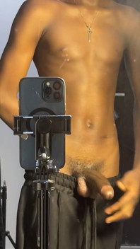 Slim Twink Show Big Dick