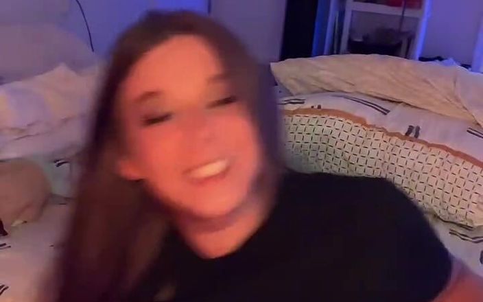 Alli Anderson: Live Session
