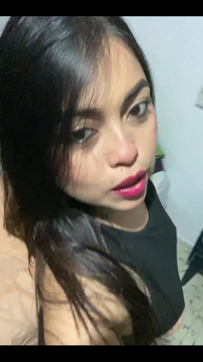 camicamilahotwife: Klaar om uit te gaan en een minnaar te vinden