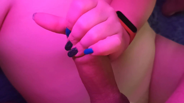 CoupleXXX: Jerking off my dick