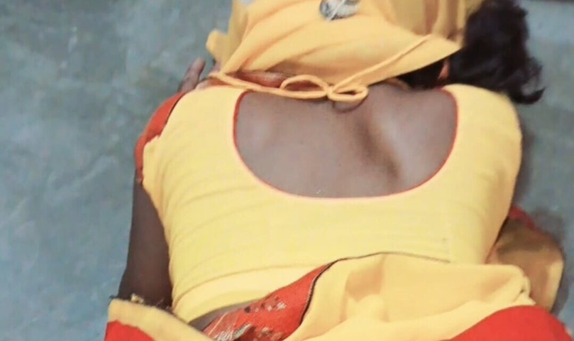 Indian Village Sexy Unmarried Girl Sex! Indian Bengali Sex (Prayamu)