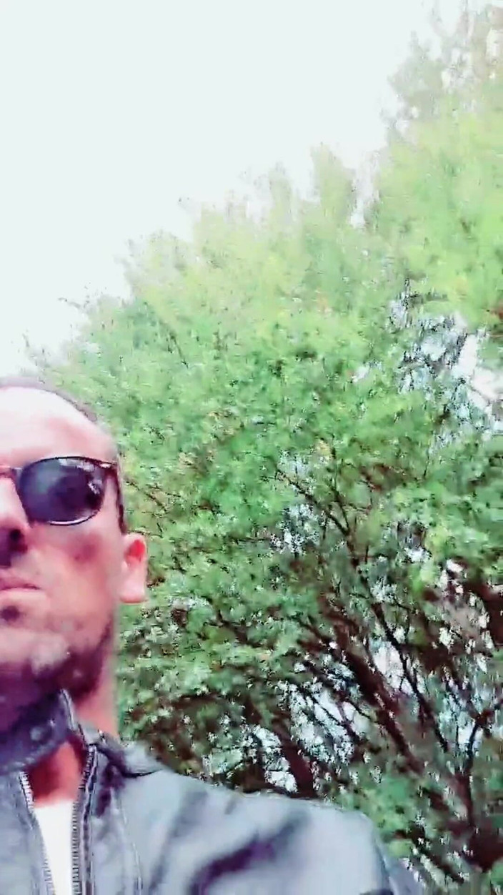 Slutboyben: Slutboyben Cam4 Сексуальная крейсерская телочка на парковке Schwerin B321