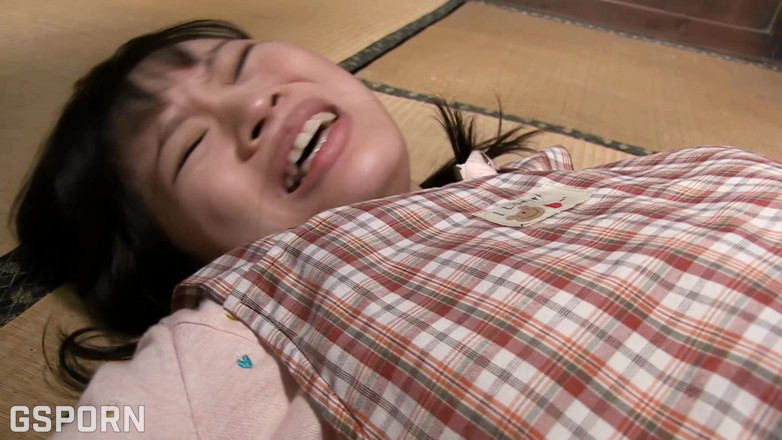 Go Sushi: 18letá japonská teenagerka ošukaná starým mužem, aby naplnila její mladou...