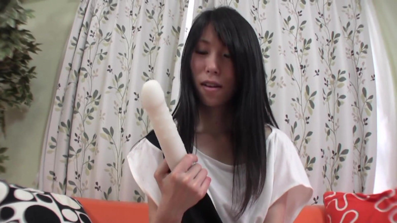 Asian Mature Climax: Une petite asiatique sexy fait son premier casting
