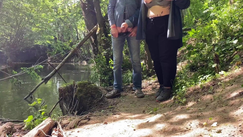 OurFetishLife: Üvey oğlun ihtiyacı olan tek şey üvey annenin doğal göğüsleri!