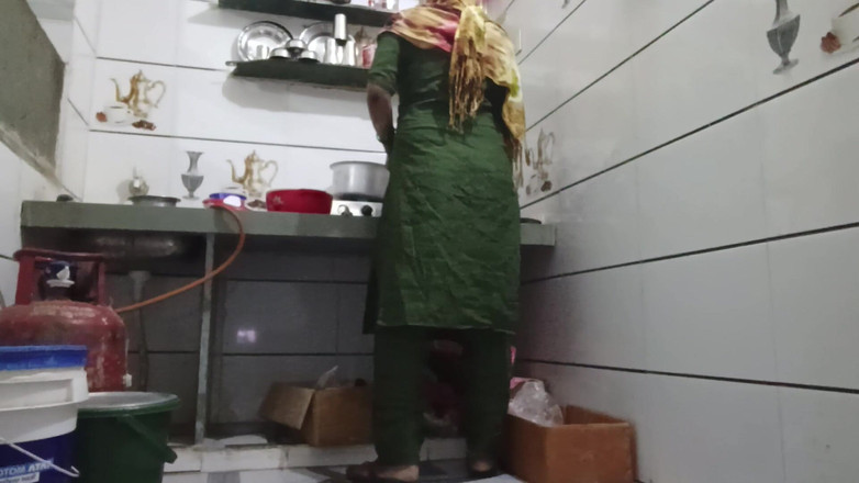 Bhabhi UP: Bihar baldızını çağırıyor.