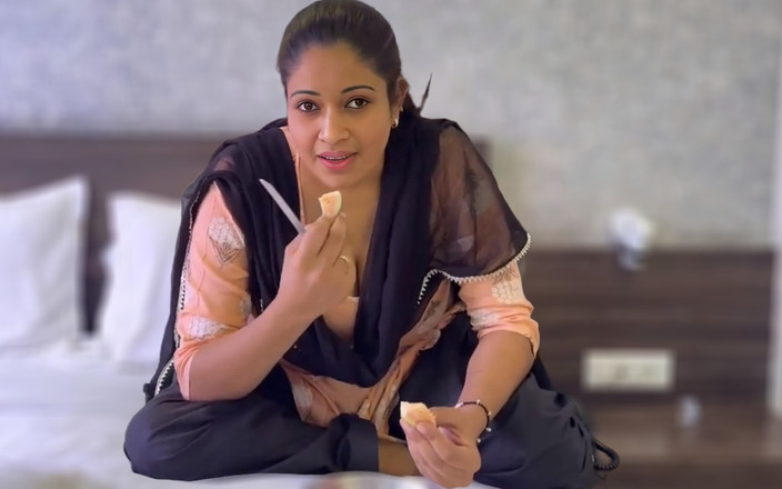 FantacyCouple: भारतीय देसी साली-जी पहली बार जीजा-जी के साथ सेक्स, तंग चूत की चुदाई हिंदी ऑडियो