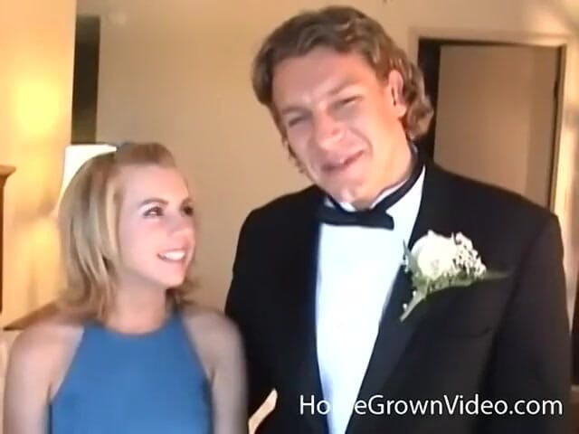 Homegrown Vintage: Zar zor yasal Lexi Belle Jerry'nin kalın yarağını alıyor