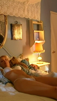 Teri Starr: Una Giovane Bionda Sbalorditiva per Un Grosso Cazzo Maturo