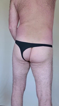 Il mio culo intrattenuto da un giocattolo. 1