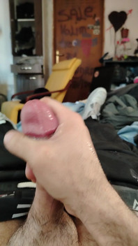 A Quick Cumshot 1