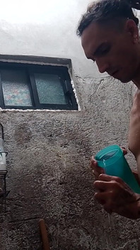 Mandi segala-galanya: Raba Erre Elle