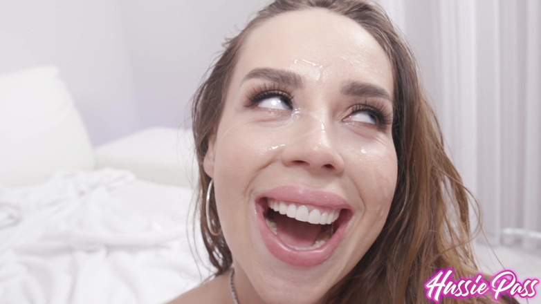 Hussie Auditions: Adegan pertama untuk MILF Ukie bertetek besar yang menampilkan Sasha...