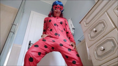savannahamatoriale: Ladybug vai surprize você