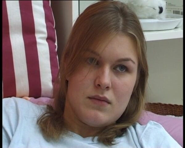 YOUR FIRST PORN: Nelly Macht Loch ve Strumpfen Und Wichst- Nelly si udělá...