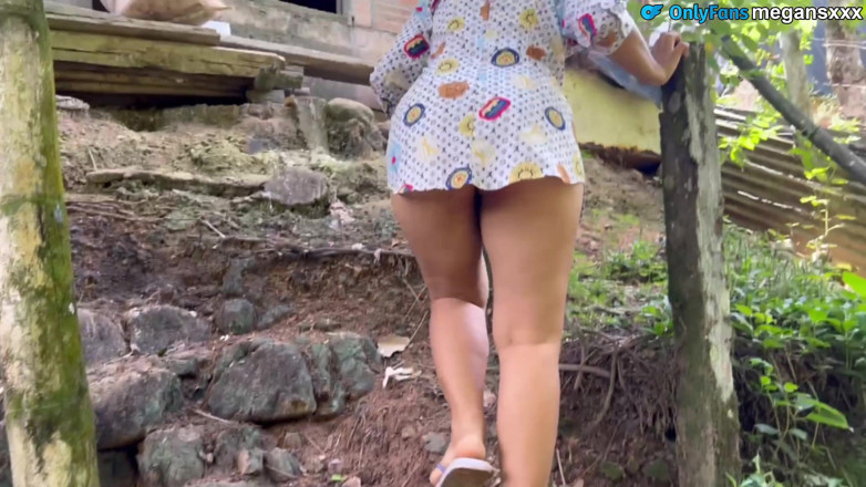 MeGanSxx: Ogrodnik pieprzy mnie, gdy mojego męża nie ma w domu...