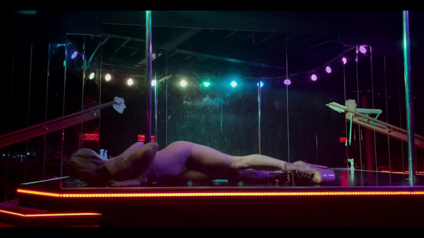 Striptease (Wild River)