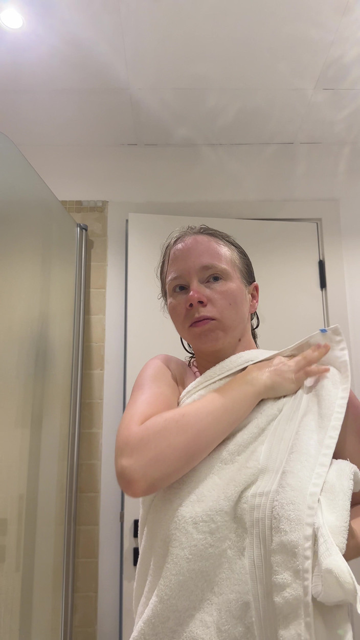 SweetLucy96: I'm Into Sex in the Shower.