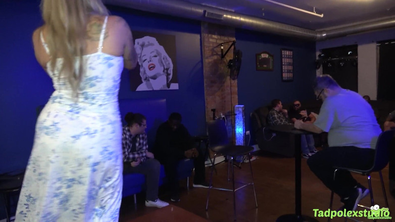 TadpolexStudio: Wisconsin Tiff Anale Gangbang Met 15 Jongens