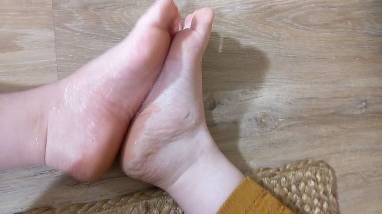 Sin Spice by Sophia Sinclair and Jasper Spice: Custom Eat the Cum off My Feet