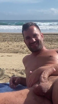 Leo Bulgari sex a sperma na pláži se svými přáteli bleshporn - část 1