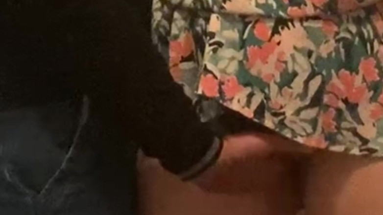 Niki studio: Omg! a Perverted Stranger Masturbates Me on Subway