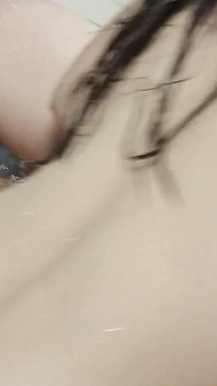 내 화려한 절친 Eladmin420과 함께 자쿠지에 젖고 거칠게
