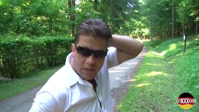 123XXX - Fucked Amateurs in Germany!: 红发熟女需要那根坚硬的鸡巴