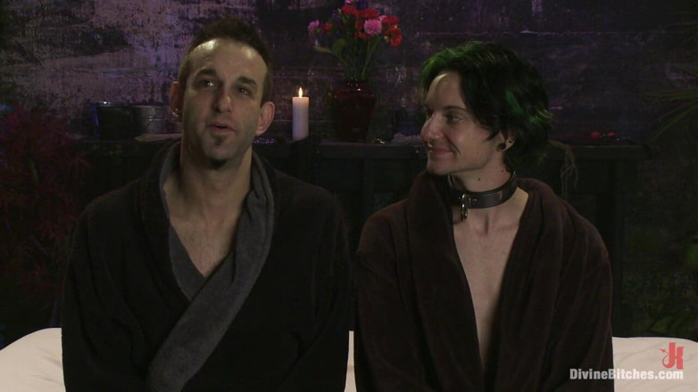 Divine Bitches by Kink: Éduquer une : épisode 5, déni ultime
