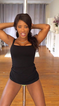 Kiki Minaj - Pole Pussy