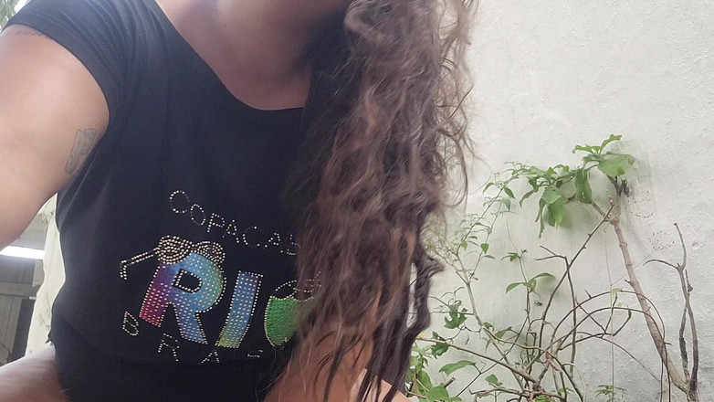 Paty Bumbum: Siyah horozu seviyor