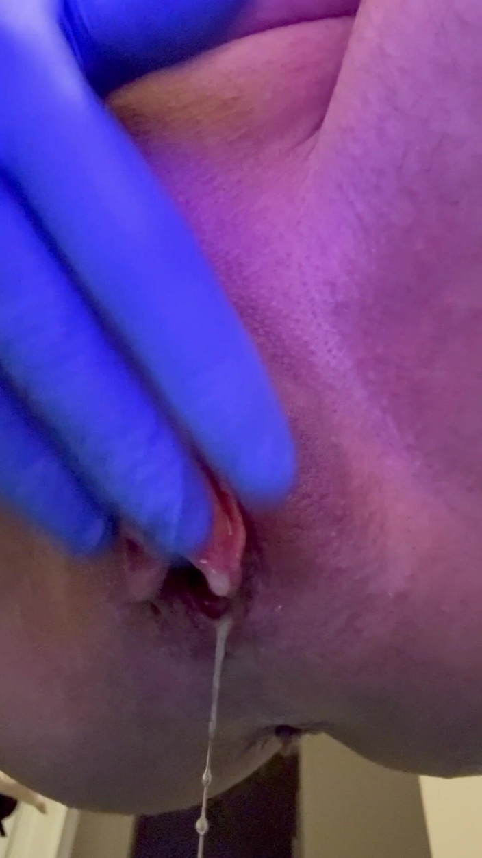 unknownuser: Obrovský Orgasmus, Mokrý A Stříkající
