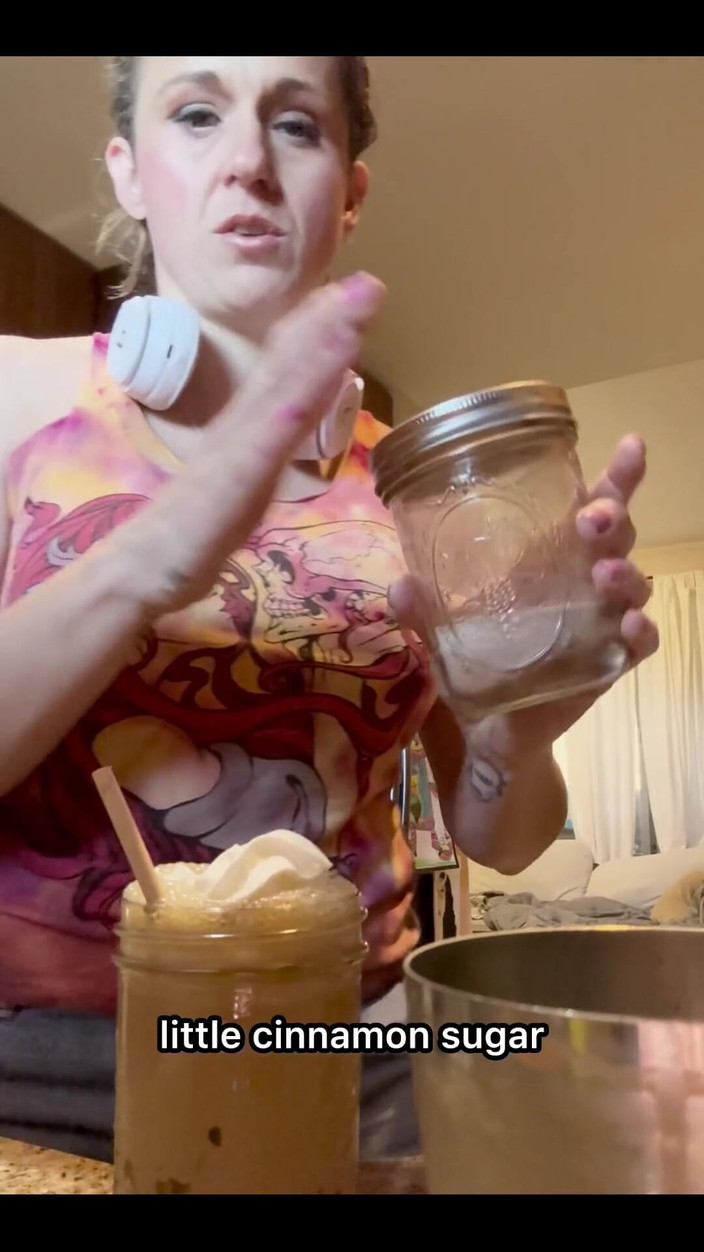 Suzy Wylde: 与你的 gal suzy wylde 的冰咖啡黑客