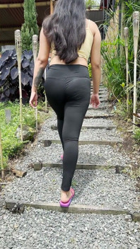 후장 따먹히는 핫한 소녀... 나는 사정할 때까지 그녀의 엉덩이를 못박았다.