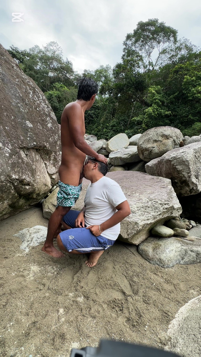 Deiby Latino: Трахнути товстого чоловіка в струмку