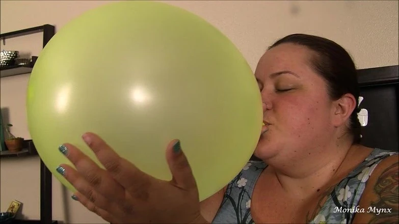 BBW Pleasures: SSBBW thổi kèn khinh khí cầu và bật