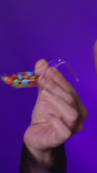 Thìa tinh và candies