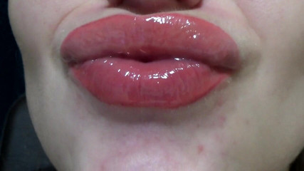 Goddess Misha Goldy: Lips fetish! Kissing! Lips gloss!