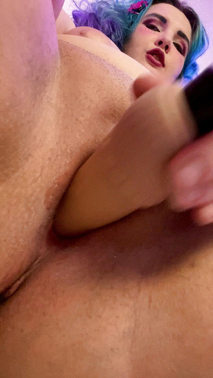 Yukionna: 我喜欢用玩具射多次