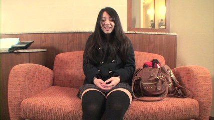 Japan Lust: Японская тинка в высоких носках до колена получает кримпай из ее свежей киски