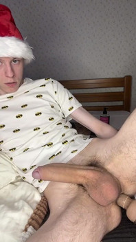 Fingering Spot Makes Horny Twink Moan Loudly Alone